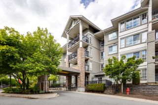Photo 1: 302 9233 GOVERNMENT Street in Burnaby: Government Road Condo for sale in "SANDLEWOOD" (Burnaby North)  : MLS®# R2692318