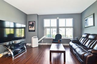 Photo 2: 7 18211 70 Avenue in Surrey: Cloverdale BC Townhouse for sale in "Augusta Walk" (Cloverdale)  : MLS®# R2715569