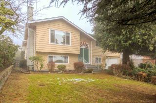Photo 1: 2297 KUGLER Avenue in Coquitlam: Central Coquitlam House for sale : MLS®# R2230628