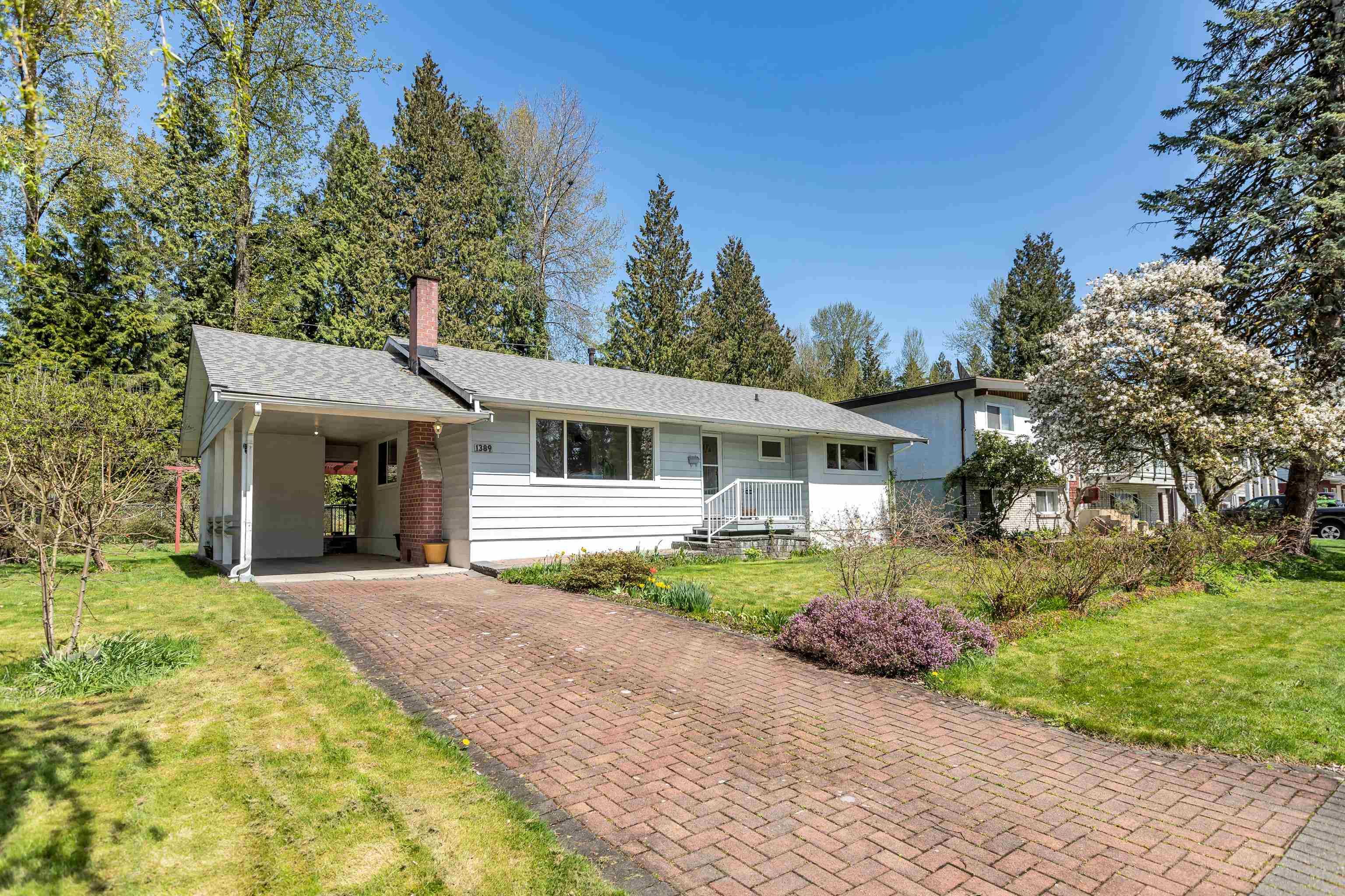 Main Photo: 1389 LARKSPUR DRIVE in Port Coquitlam: Birchland Manor House for sale : MLS®# R2772359