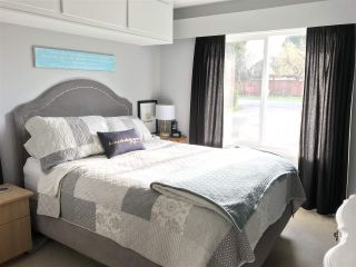 Photo 14: 1592 SOWDEN Street in North Vancouver: Norgate House for sale : MLS®# R2240979
