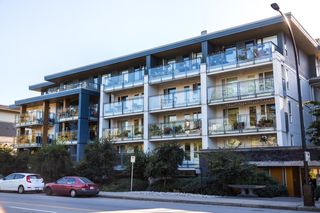 Main Photo: 416 221 E 3RD Street in North Vancouver: Lower Lonsdale Condo for sale : MLS®# R2749162