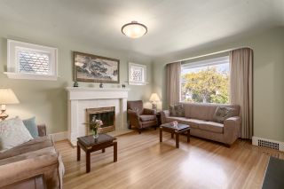 Photo 3: 3760 W 21ST Avenue in Vancouver: Dunbar House for sale (Vancouver West)  : MLS®# R2497811