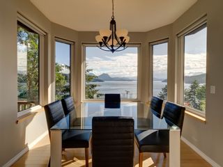 Photo 5: 393 SKYLINE Drive in Gibsons: Gibsons & Area House for sale in "The Bluff" (Sunshine Coast)  : MLS®# R2272922