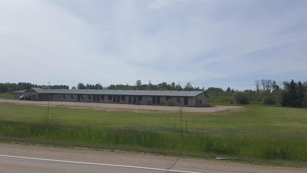 SOLD: 20 rooms Motel, not operating, North of Edmonton AB, $90,000