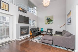 Photo 9: PH7 1288 CHESTERFIELD Avenue in North Vancouver: Central Lonsdale Condo for sale in "ALINA" : MLS®# R2531657