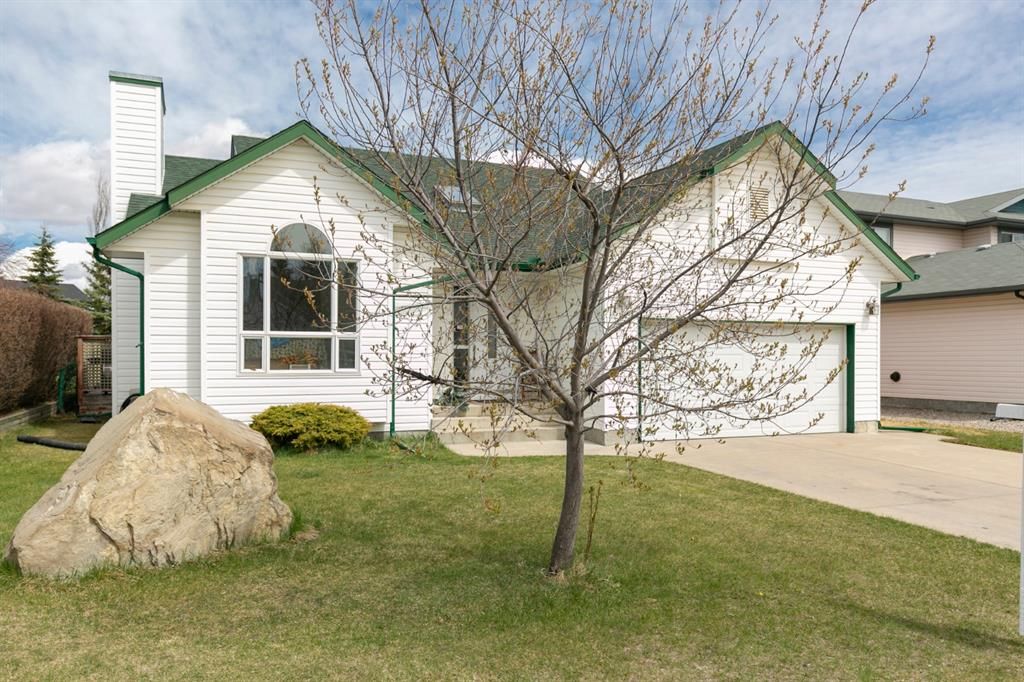 Main Photo: 152 Harrison Court: Crossfield Detached for sale : MLS®# A1098091