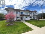 Main Photo: 198 Roy Avenue Unit# 106 in Penticton: House for sale : MLS®# 10312915