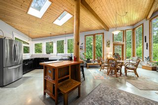 Photo 7: 4600 Chandler Rd in Hornby Island: Isl Hornby Island House for sale (Islands)  : MLS®# 932220