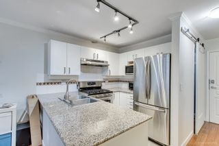 Photo 8: 110 2181 W 10TH Avenue in Vancouver: Kitsilano Condo for sale in "THE TENTH AVE" (Vancouver West)  : MLS®# R2771756