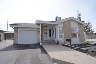 Main Photo: 3 St Moritz Road in Winnipeg: Sun Valley Park Residential for sale (3H)  : MLS®# 202409349