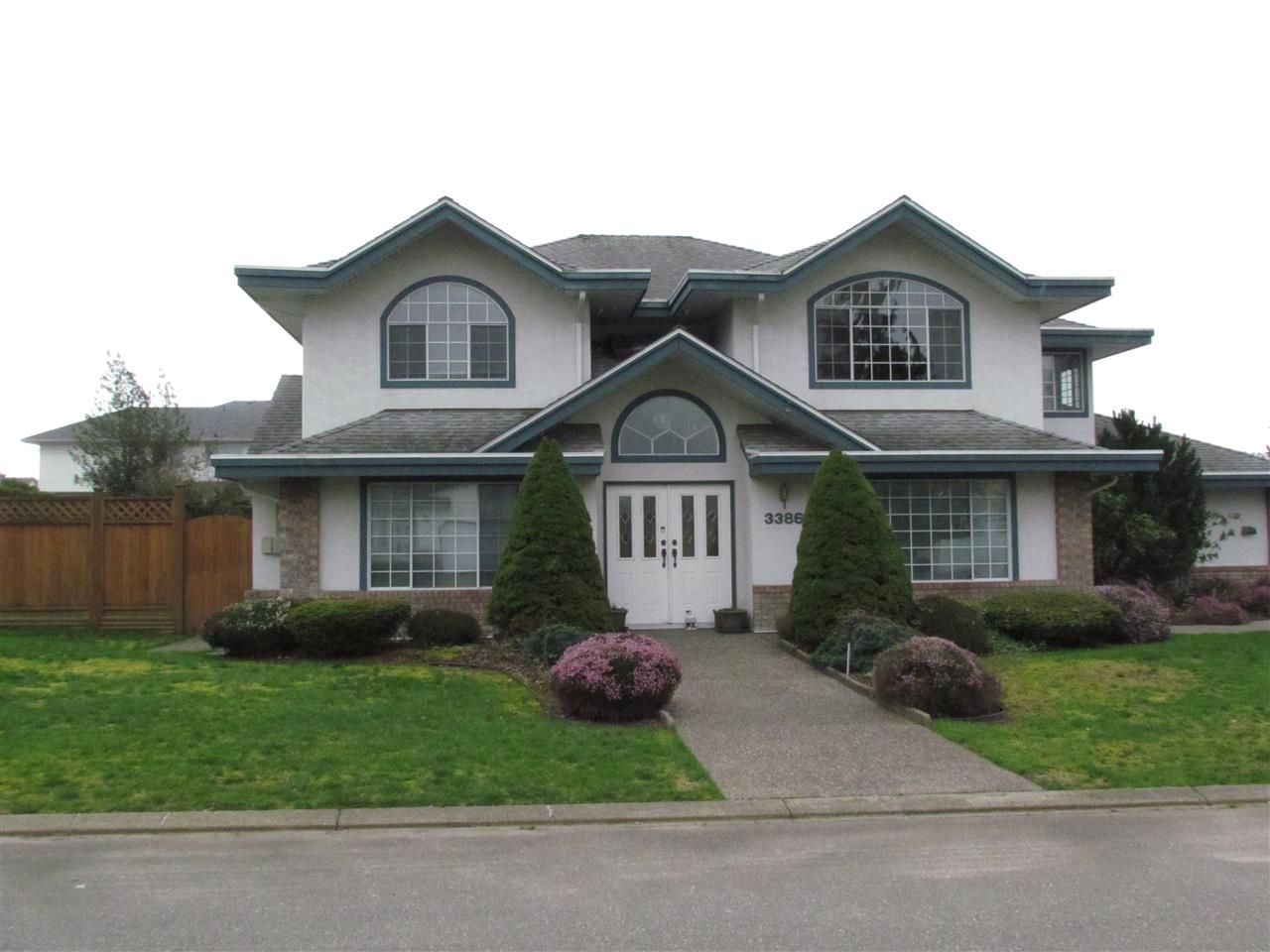 Main Photo: 3386 SLOCAN Drive in Abbotsford: Abbotsford West House for sale : MLS®# R2044628