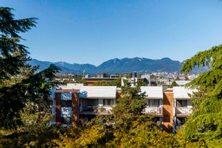 Photo 12: 414 1066 E 8TH Avenue in Vancouver: Mount Pleasant VE Condo for sale in "Landmark Caprice" (Vancouver East)  : MLS®# R2725146