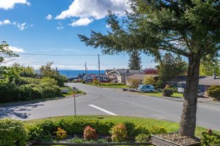 Photo 4: 770 Ralph Hutton Dr in Campbell River: CR Campbell River Central House for sale : MLS®# 905720
