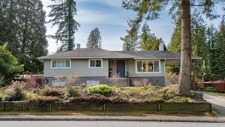 Photo 2: 603 E. OSBORNE Road in North Vancouver: Princess Park House for sale : MLS®# R2757749