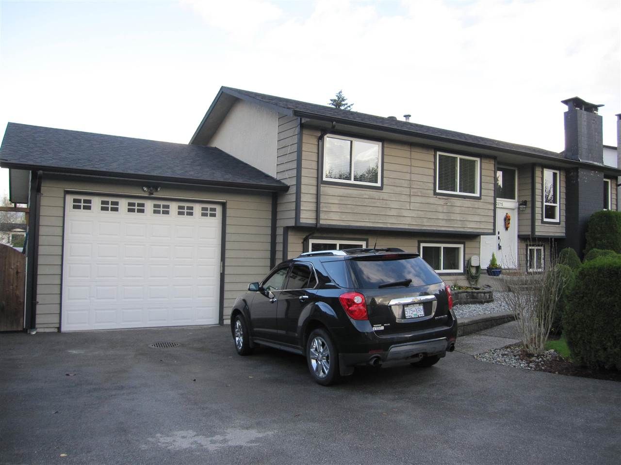 Main Photo: 22715 124 Avenue in Maple Ridge: East Central House for sale : MLS®# R2123558