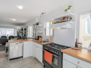 Photo 8: 2542 E 28TH AVENUE in Vancouver: Collingwood VE House for sale (Vancouver East)  : MLS®# R2052154