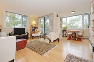 Photo 4: 401 2165 W 40TH Avenue in Vancouver: Kerrisdale Condo for sale in "THE VERONICA" (Vancouver West)  : MLS®# R2117072