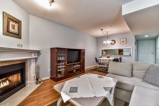 Photo 3: 303 518 THIRTEENTH Street in New Westminster: Uptown NW Condo for sale in "Coventry Court" : MLS®# R2202295
