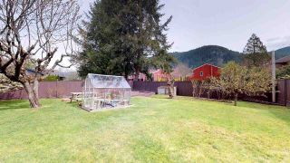 Photo 17: 1530 EAGLE RUN Drive in Squamish: Brackendale House for sale : MLS®# R2259655
