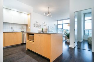 Photo 2: 913 2851 HEATHER Street in Vancouver: Fairview VW Condo for sale in "TAPESTRY" (Vancouver West)  : MLS®# R2631646
