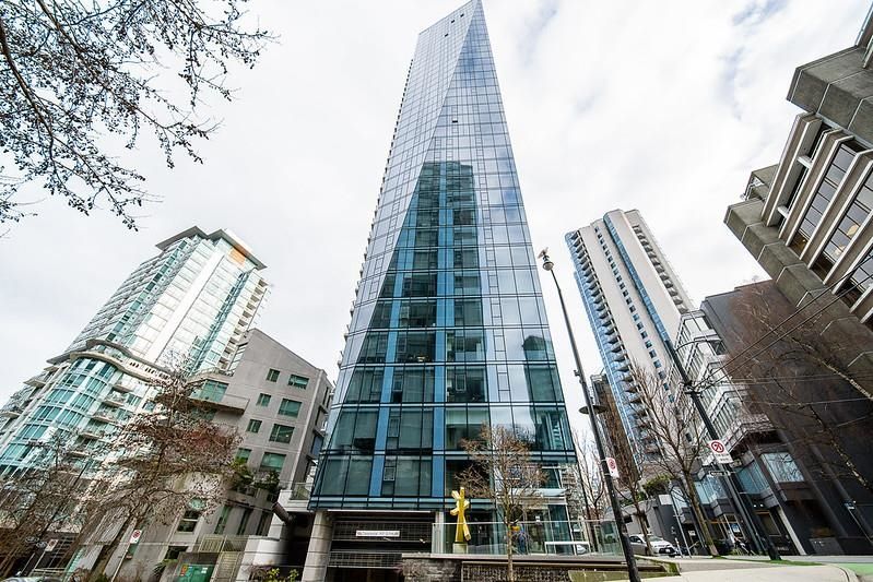 Main Photo: 903 1499 W PENDER Street in Vancouver: Coal Harbour Condo for sale (Vancouver West)  : MLS®# R2715296