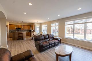 Photo 12: 93 Mardena Crescent in Winnipeg: Van Hull Estates Residential for sale (2C)  : MLS®# 202105532