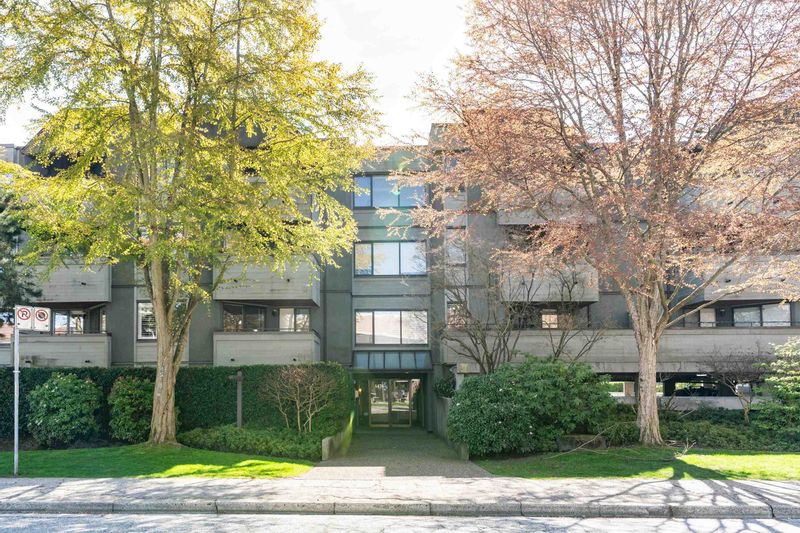 FEATURED LISTING: 401 - 1476 10TH Avenue West Vancouver