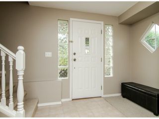 Photo 3: 22 3902 LATIMER Street in Abbotsford: Abbotsford East Townhouse for sale in "Country View Estates" : MLS®# F1416425