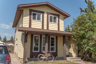 Main Photo: 44 Cameron Crescent: Red Deer Semi Detached (Half Duplex) for sale : MLS®# A2055204