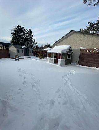 Photo 25: 102 Meadow Lake Drive in Winnipeg: Lakeside Meadows Residential for sale (3K)  : MLS®# 202228169