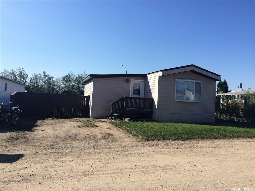 Main Photo: 201 Cypress Way in Sunset Estates: Residential for sale : MLS®# SK889083