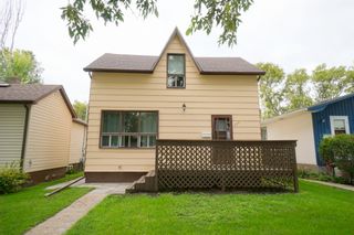 Photo 1: 111 7th St NW in Portage la Prairie: House for sale : MLS®# 20021156