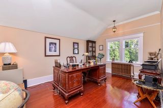Photo 25: 1926 Crescent Rd in Oak Bay: OB Gonzales House for sale : MLS®# 911713