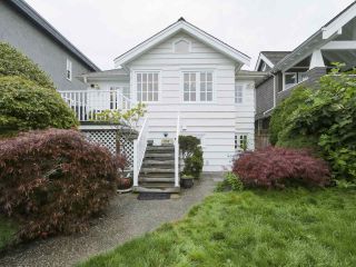 Photo 17: 1219 KEITH Road in West Vancouver: Ambleside House for sale in "Ambleside" : MLS®# R2416985