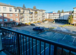 Photo 1: 318 9422 VICTOR Street in Chilliwack: Chilliwack Proper East Condo for sale in "NEWMARK" : MLS®# R2773852