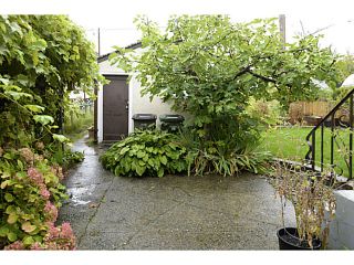 Photo 16: 2371 ADANAC Street in Vancouver: Hastings House for sale (Vancouver East)  : MLS®# V1085430