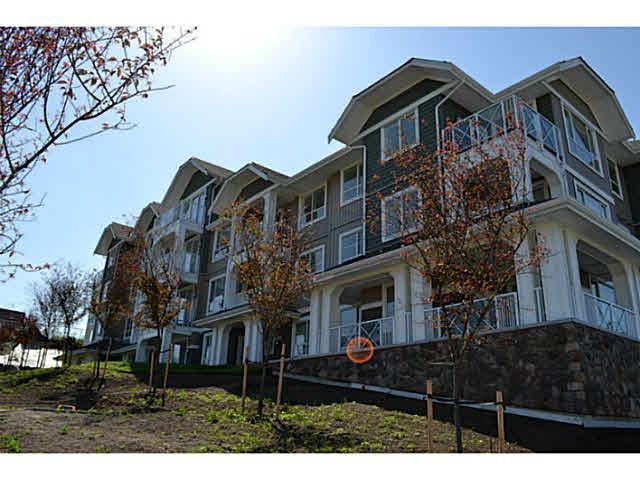 Main Photo: 315 16398 64 Avenue in Surrey: Cloverdale BC Condo for sale in "The Ridge At Bose Farms" (Cloverdale)  : MLS®# R2023181