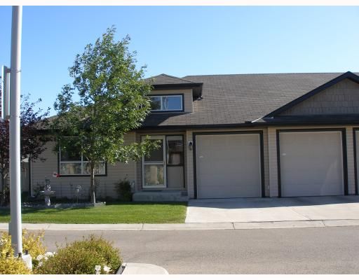 Main Photo: 29 103 FAIRWAYS Drive NW: Airdrie Townhouse for sale : MLS®# C3394364