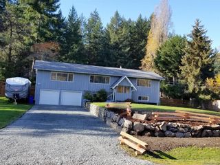 Photo 1: 10760 Derrick Rd in North Saanich: NS Deep Cove House for sale : MLS®# 803882