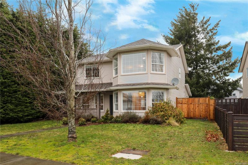 FEATURED LISTING: 1288 Noel Ave Comox