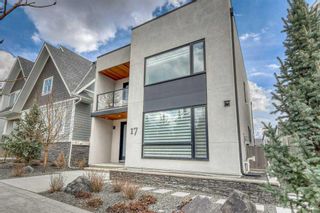 Photo 2: 17 Trasimeno Crescent SW in Calgary: Currie Barracks Detached for sale : MLS®# A2130083