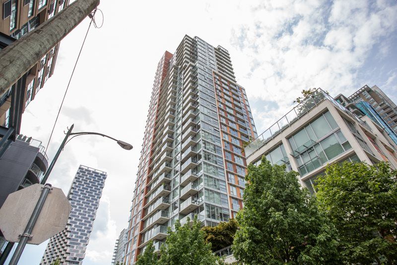 Main Photo: 1108 1351 CONTINENTAL Street in Vancouver: Downtown VW Condo for sale in "Maddox" (Vancouver West)  : MLS®# R2456999