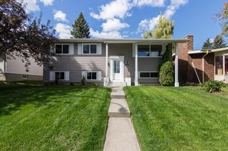 Photo 1: 10207 7 Street SW in Calgary: Southwood Detached for sale : MLS®# C4203989