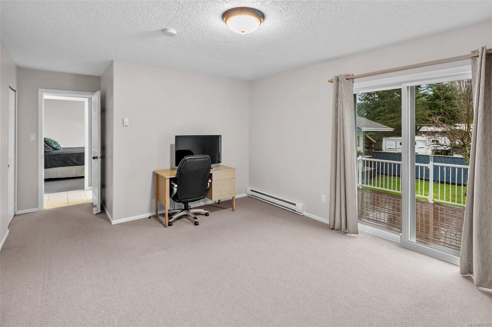 Photo 13: Photos: 2089 Charters Rd in Sooke: Sk Sooke Vill Core House for sale : MLS®# 891351