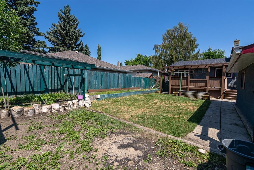 Photo 33: Photos: 217 Westminster Drive SW in Calgary: Westgate Detached for sale : MLS®# A1128957