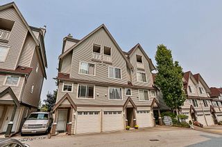 Photo 1: 46 15355 26 Avenue in Surrey: King George Corridor Townhouse for sale in "South Wind" (South Surrey White Rock)  : MLS®# R2197366