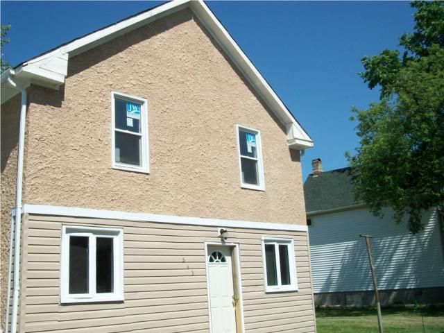 Main Photo: 543 MAGNUS Avenue in WINNIPEG: North End Residential for sale (North West Winnipeg)  : MLS®# 1011213