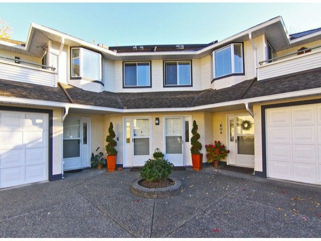 Main Photo: 412 19645 64TH Avenue in Langley: Willoughby Heights Townhouse for sale in "Highgate Terrace" : MLS®# F1325076