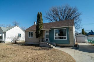 Photo 1: 315 SACKVILLE Street in Winnipeg: St James Residential for sale (5E)  : MLS®# 202105933